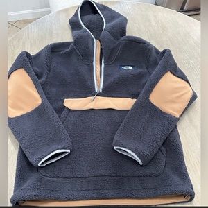 North Face - Men’s XXL - Campshire Sherpa Hoodie - black/tan